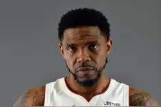 2020/21年NBA球员名单上最老，最年轻的球员图片