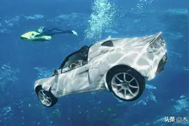 车辆落水后，车内人员如何逃生？听老司机说说图片