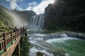 中国十大瀑布排名：贵州占据前二，不愧是瀑布王国图片