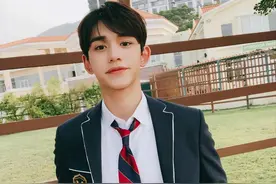 22岁男星被曝与女粉丝恋爱！相约酒店还要女方付钱，图文信息量大图片