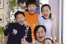 张一山去宋丹丹的豪宅聚会！一进门被感叹：我妈太有钱了图片