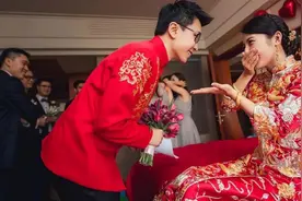 准新娘婚前意外怀孕，婆家借机“杀价”，丈母娘一招摆平，解气图片