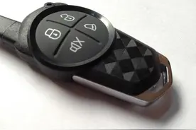 几乎每辆电动车都有的遥控器，你真的会用吗？图片