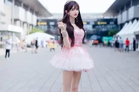 网红人物志之王羽杉，因初恋破灭踏足直播，却意外治好抑郁症图片