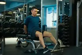 一场因为救猫咪而引发的悲剧图片