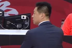 尴尬！李春江赛后找到裁判，想握手却被拒绝，裁判怒了：你很失态图片