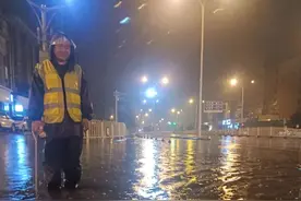 这轮降雨为何如此猛？步行、开车、室内各有“避险要点”图片