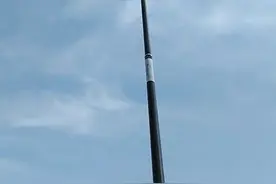 钓鱼新手需要关注的问题，如何正确选择鱼杆图片