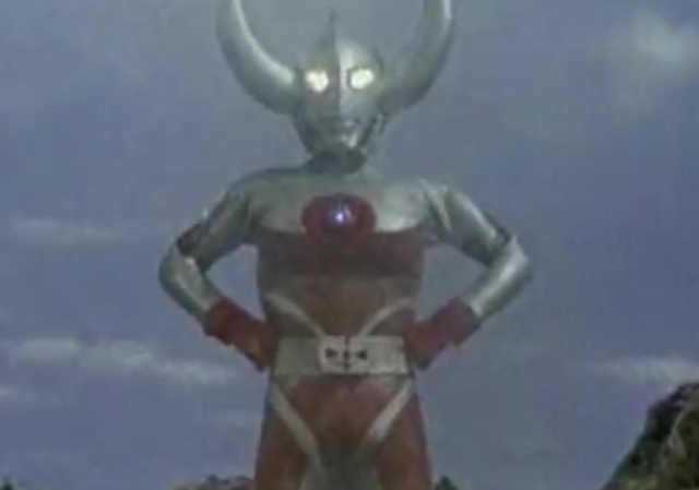 各个身高中最胖的奥特曼，贝利亚有6万吨，而赛罗还不到4万吨