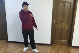 新舞蹈《闯码头》，男人扭起来还真好看，哈哈哈图片
