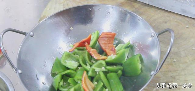 东北名菜地三鲜的家常做法，鲜香浓郁入味的下饭菜，全家人都爱吃