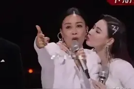 那英和张柏芝收获闺蜜情，始于一块小饼干？图片