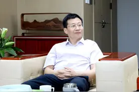 民进中央社会服务部部长刘文胜一行莅临岸香集团调研指导图片