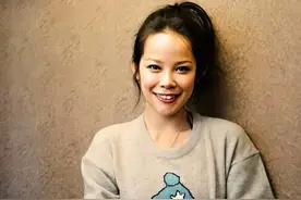 从演员转做女保安，香港艺人杨淇的跨行求职之路，惊呆了众人图片