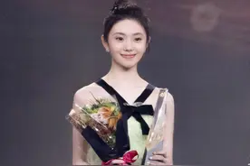 新谋女郎营销过度？父母致女童终身瘫痪，还未道歉就已有热搜词条图片