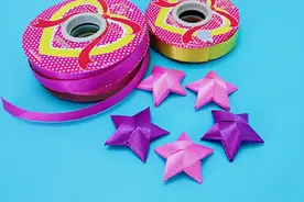 当年折的废寝忘食的小伙伴，还记得这个彩带五角星吗？手工DIY