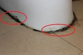 马桶底座、水槽边发霉别再换玻璃胶了，教你新方法，天天干净如新图片