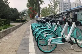 武汉“尖货”搭载硬核科技，一下线就比肩世界一流图片