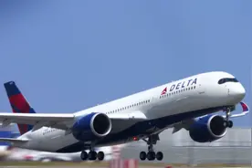 美国部分航司调整航线，美联航增加上海航线，美国航空减少线路图片
