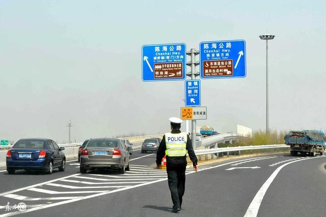 出入高速匝道都要注意的细节，交警：操作不当一律罚款扣分