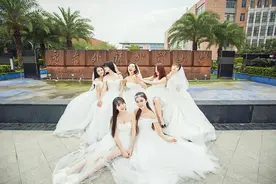 最美婚纱毕业照：肤白貌美大长腿，个个都是白富美，这是初恋啊图片