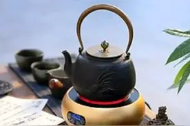 散文：人到中年，最悲催的不是孤单寂寞，不是衰老图片