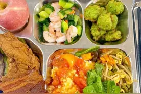 银行女员工晒出工作餐，5菜1汤免费吃，网友表示：太羡慕了图片