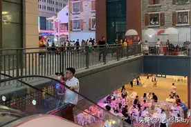 闲游、购物、娱乐、夜宵好去处——威海欧乐坊零点夜市图片