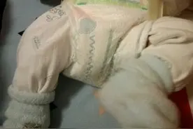 宝宝穿纸尿裤“坏处”多，过了这个年龄尽快停用，父母别不当回事图片