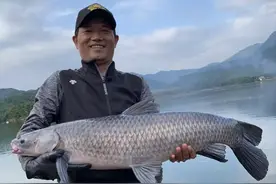 千万钓鱼网红再度停更！背后的原因令人担心，承诺不知何时兑现图片