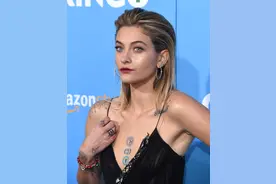 12年了，杰克逊的子女怎样了？大儿白癜风，女儿超模，小儿当导演图片