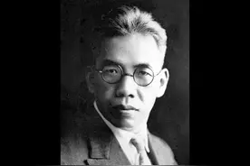 许寿裳吃面包撕外皮，鲁迅舍不得，捡起来吃掉托词说：我喜欢吃的图片