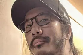 44岁的王力宏晒出新照，网友直呼差点认不出来图片