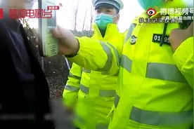 （视频）太原：司机自称喝酒二两，吹出数值惊人图片