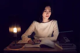 血糖高的人，睡觉会有这4种表现，若没有，说明血糖控制得不错图片