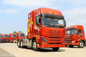 实拍解放JH6牵引车生活舱，这舒适性堪比酒店图片