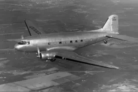 dc-3：两边机翼不一样长，都照飞不误的航空神迹图片