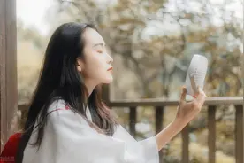 故事：和暗恋的男神合租三个月，他把我轻拥在怀里求婚“嫁给我”图片