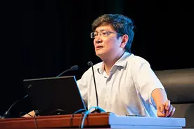 郑强：祖坟是守不过4代的！反观潮汕地区，祖坟却能守40代图片