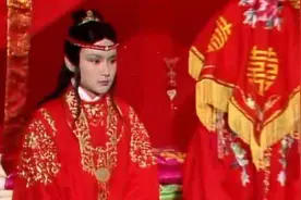 宝玉对黛玉一往情深，为何娶宝钗？娶宝钗后出家，不是因为黛玉图片