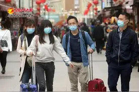 乌鲁木齐大巴扎景区开门迎客图片