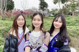 18年未见家人，到中国命运坎坷，三位女主播助力越南新娘寻亲，带她回家看看图片