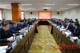 最新！甘肃省发改委与兰大签订协议，涉及市域铁路等重要事项图片