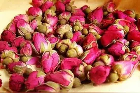 玫瑰花泡茶有什么禁忌？喝玫瑰花茶有什么好处和功效？中医告诉你图片