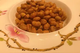 大厨教你做微波花生米，方法简单，15分钟搞定，酥脆不糊小窍门图片