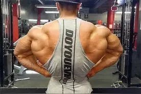 如果背部训练遇到瓶颈了，试试这5个经典实用动作，突破背部力量图片