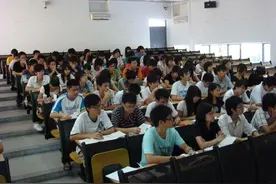 北航清退404名在校研究生：名校生不是你骄傲的资本图片