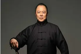 盘点张铁林回应英国国籍，自称弘扬中国文化，老梁评价一针见血啊图片