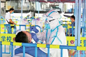 港货车司机叹：一纸证明无处开图片