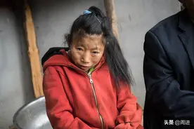 4次从死亡线挣扎脱险，身高1.2米的花甲老人，让正常人自叹弗如图片